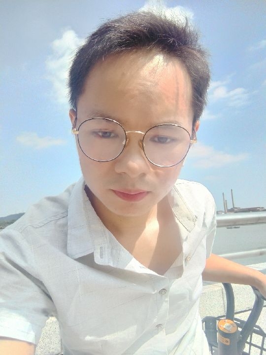 楠呐的第三张照片--济宁相亲服务中心