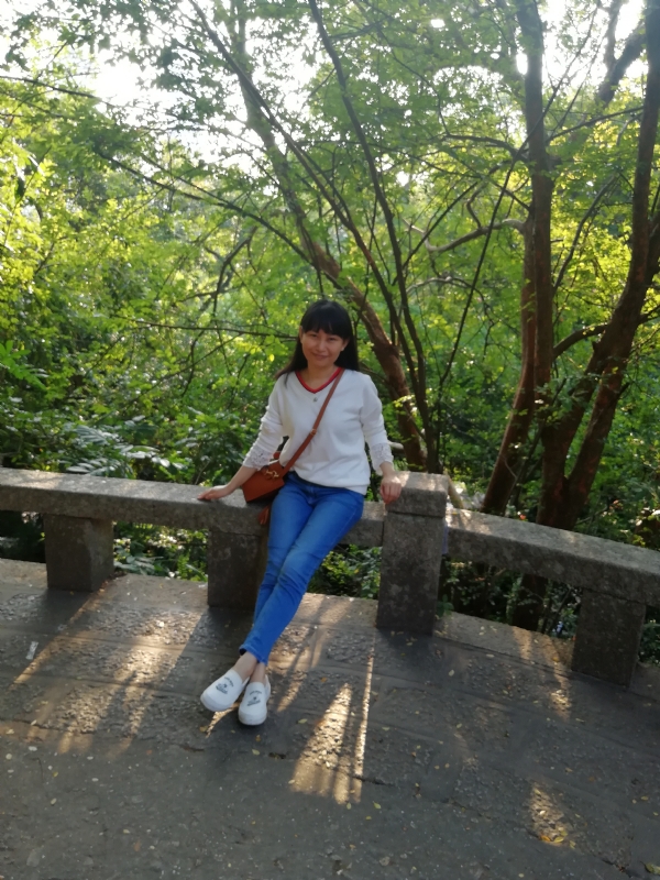 夏陌的第一张照片--济宁相亲服务中心