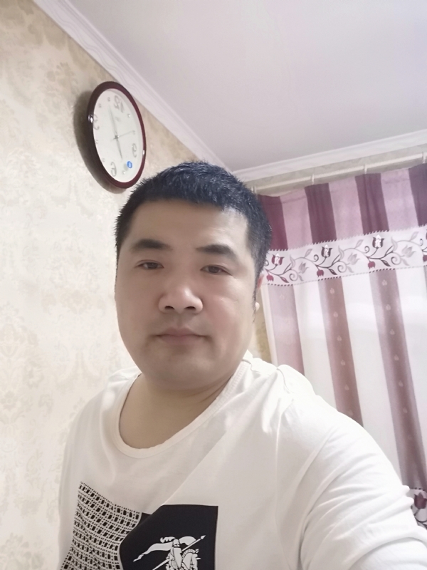 爱你的眼睛的第一张照片--济宁相亲服务中心
