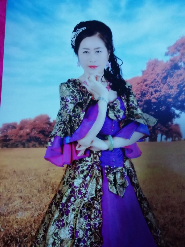 清水芙蓉的第一张照片--济宁相亲服务中心