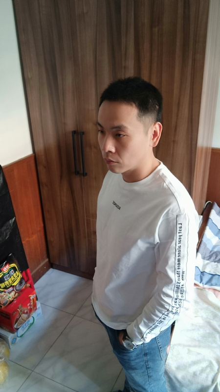 没有蜡笔的小航的第一张照片--济宁相亲服务中心
