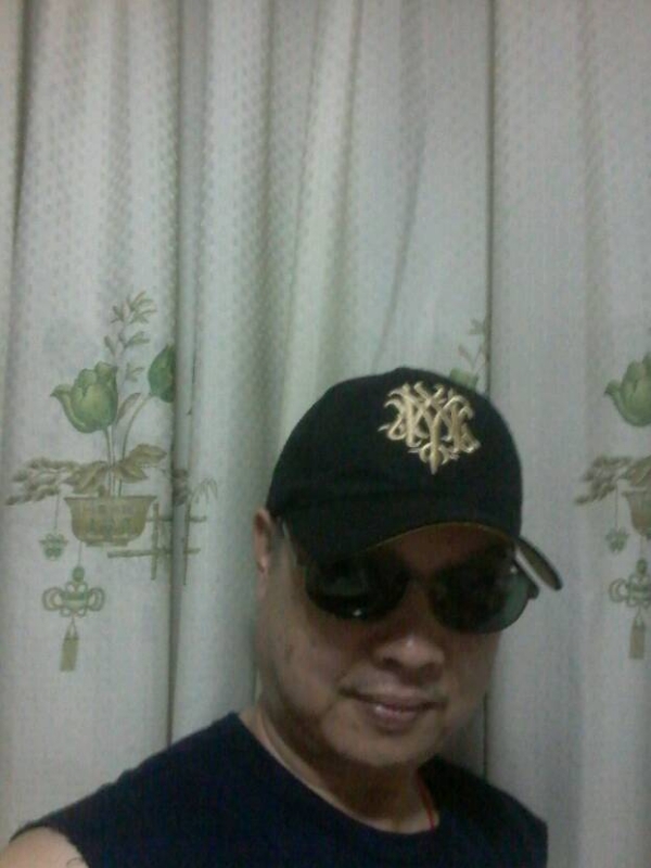 时尚厨男的第一张照片--济宁相亲服务中心