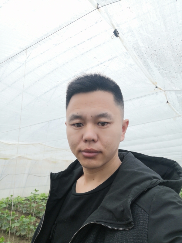 宇成的第二张照片--济宁相亲服务中心