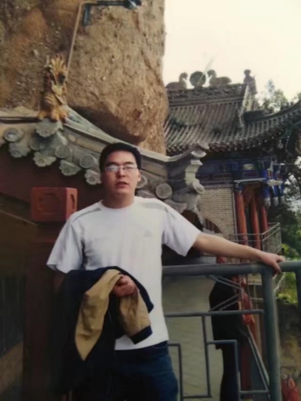 情迷海棠的第一张照片--济宁相亲服务中心