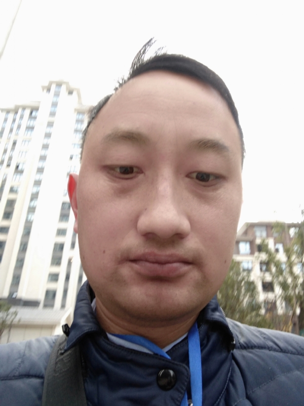 老男人的第一张照片--济宁相亲服务中心