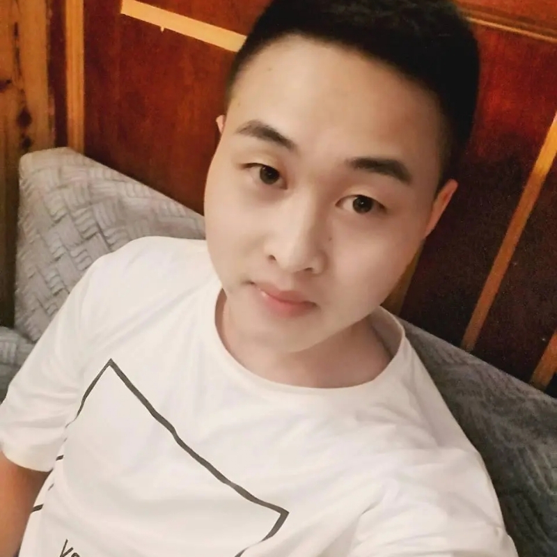娃娃脸小爸爸的第一张照片--济宁相亲服务中心