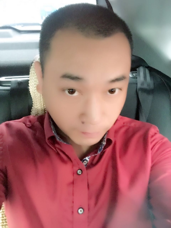 在一个路口等的第一张照片--济宁相亲服务中心