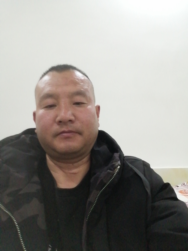 肖小江的第一张照片--济宁相亲服务中心
