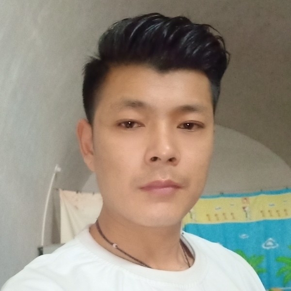 啊锋的第一张照片--济宁相亲服务中心
