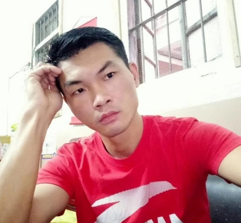 英俊的台灯的第一张照片--济宁相亲服务中心