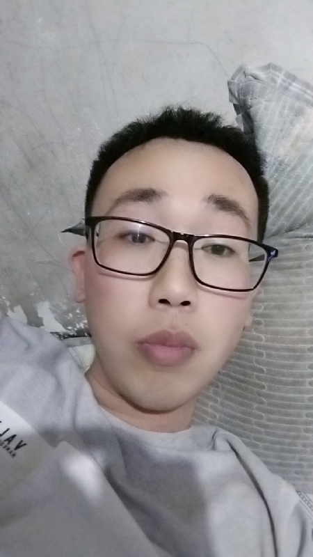 喜欢比我大的女人的第一张照片--济宁相亲服务中心