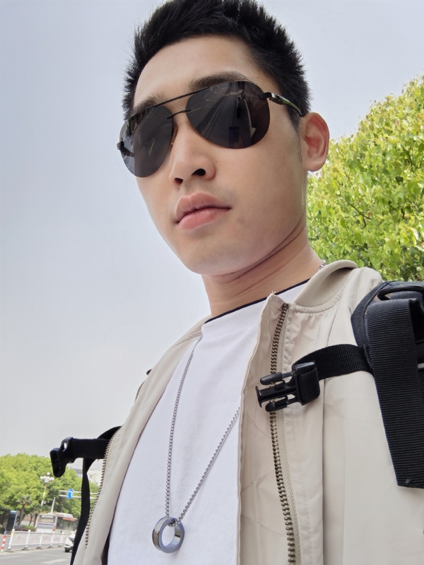 残花落陌,的第一张照片--济宁相亲服务中心
