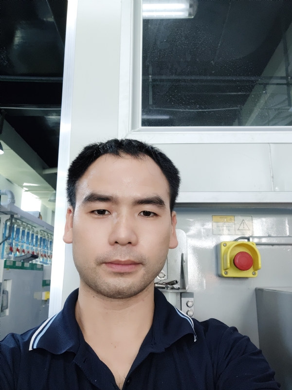 黄伟的第一张照片--济宁相亲服务中心