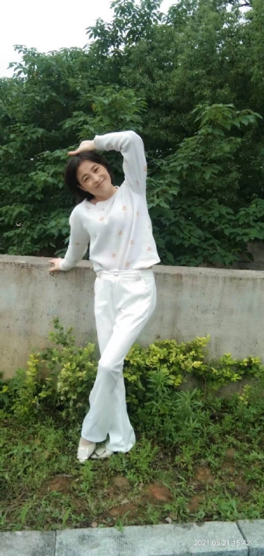 九妹的第四张照片--济宁相亲服务中心