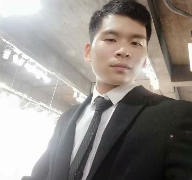 凌晨三点三分的第二张照片--济宁相亲服务中心