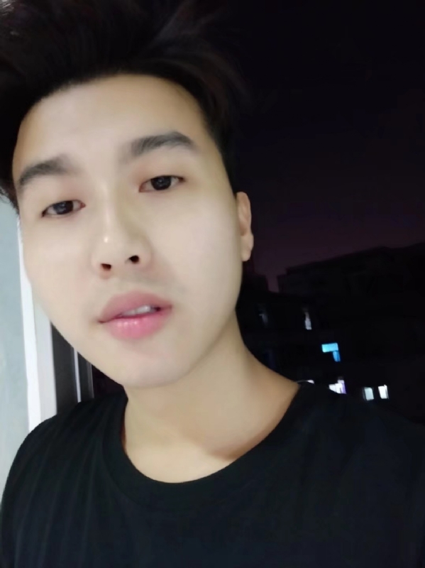 皮特王的第二张照片--济宁相亲服务中心