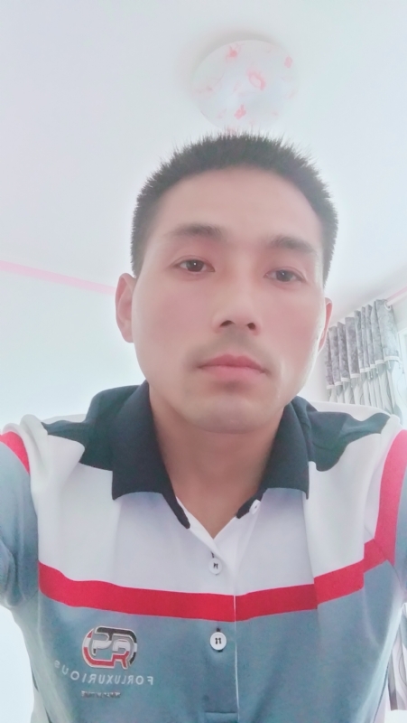 染红尘世的第一张照片--济宁相亲服务中心
