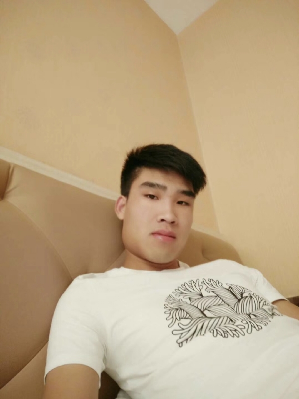 谁不曾孤单上路的第一张照片--济宁相亲服务中心