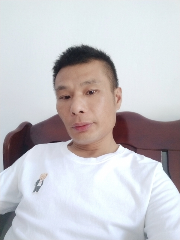 年少轻狂的第一张照片--济宁相亲服务中心