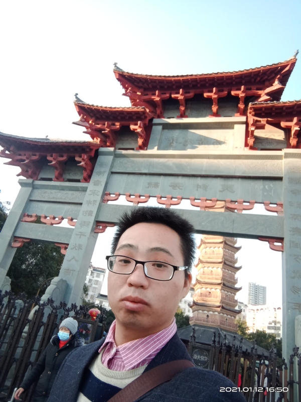碧血丹心的第一张照片--济宁相亲服务中心