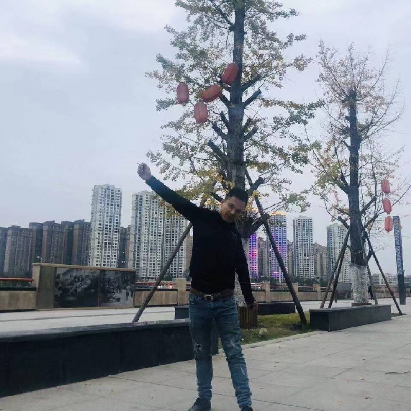 空空的房间的第一张照片--济宁相亲服务中心