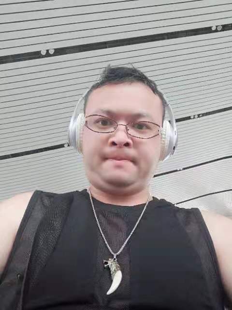 醉叶孤城的第一张照片--济宁相亲服务中心