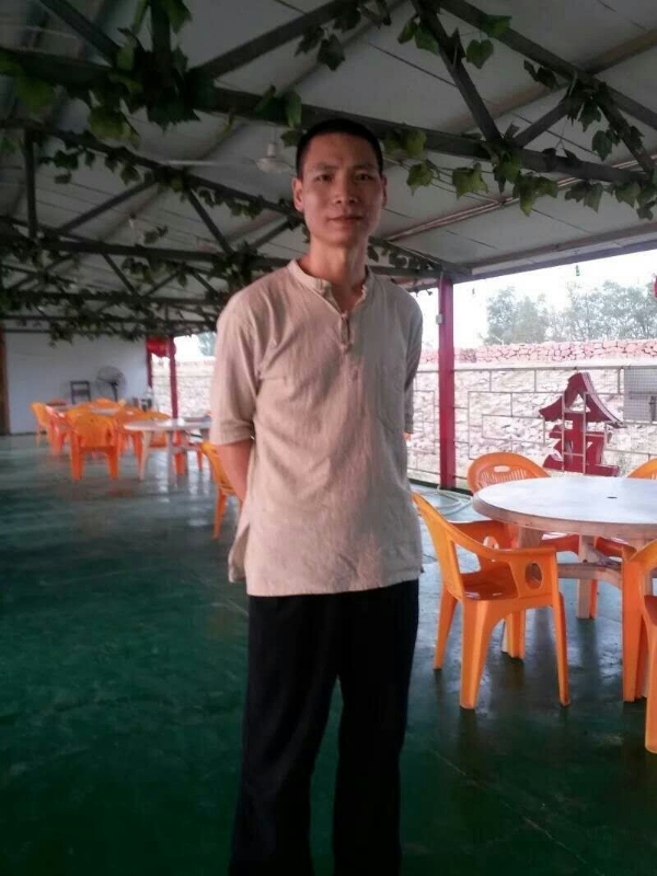 周哥的第三张照片--济宁相亲服务中心
