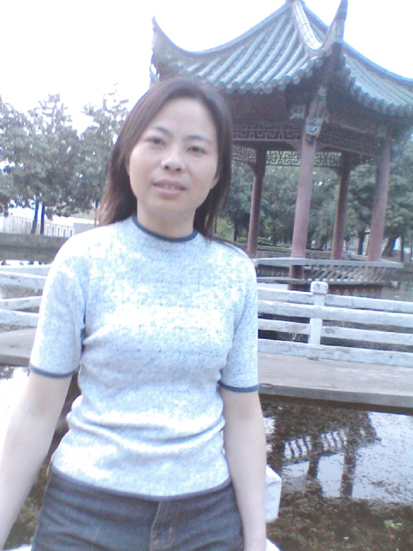 小草的第二张照片--济宁相亲服务中心