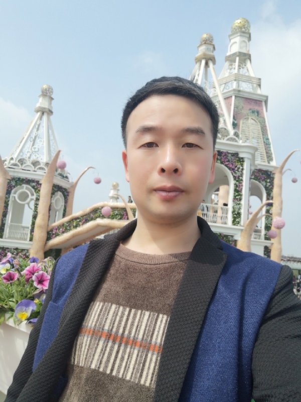 黎明的天空的第一张照片--济宁相亲服务中心
