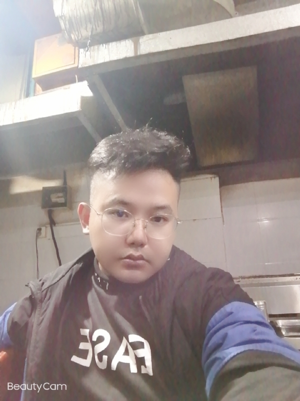 棒哥的第一张照片--济宁相亲服务中心