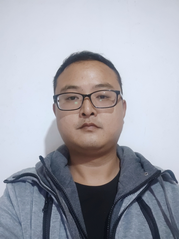 爱在一瞬间的第一张照片--济宁相亲服务中心