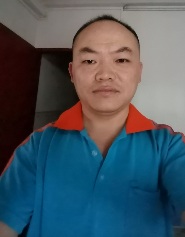 与子携老的第七张照片--济宁相亲服务中心