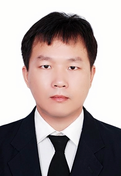 草帽借箭的第一张照片--济宁相亲服务中心