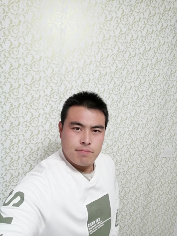 看草莓在跳舞的第一张照片--济宁相亲服务中心