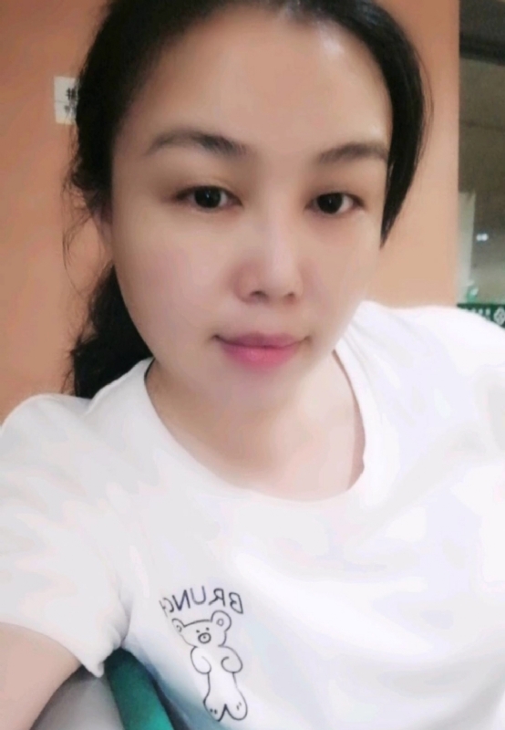 淡淡的云的第三张照片--济宁相亲服务中心