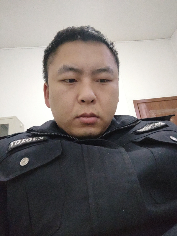 好纠结的第二张照片--济宁相亲服务中心