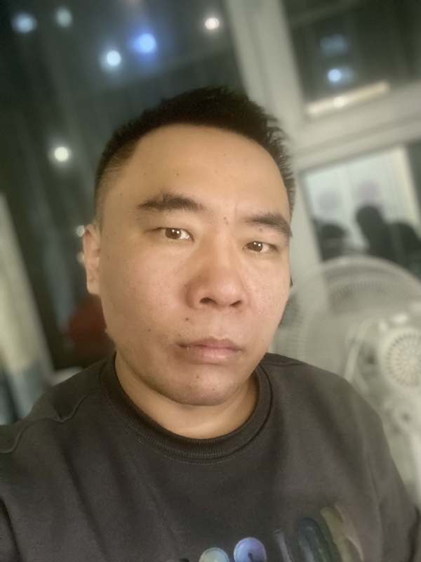云的第三张照片--济宁相亲服务中心