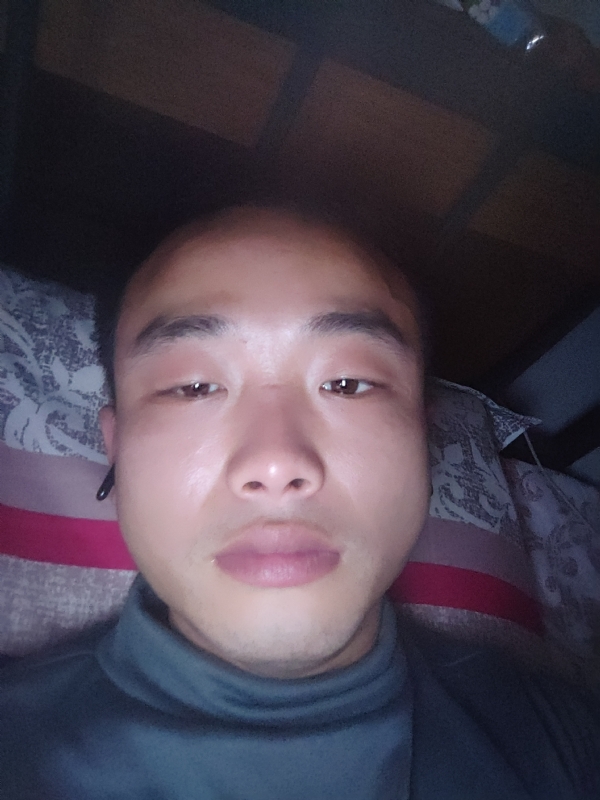 偏爱的第一张照片--济宁相亲服务中心