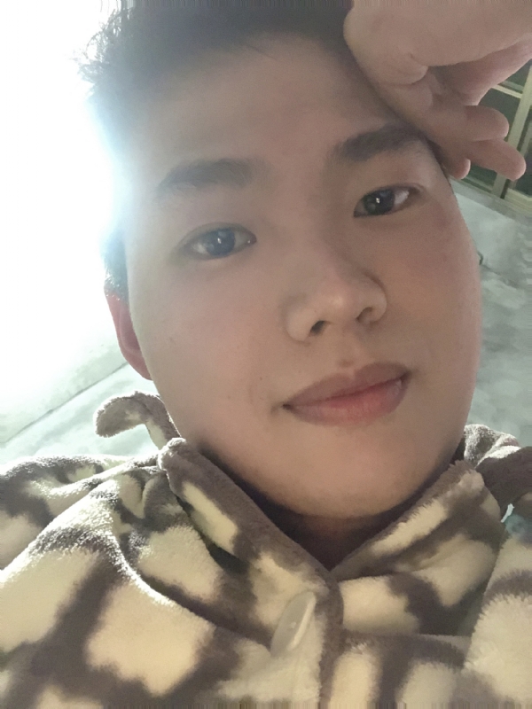 她的第四张照片--济宁相亲服务中心