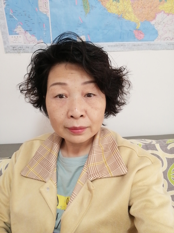 香水百合的第一张照片--济宁相亲服务中心