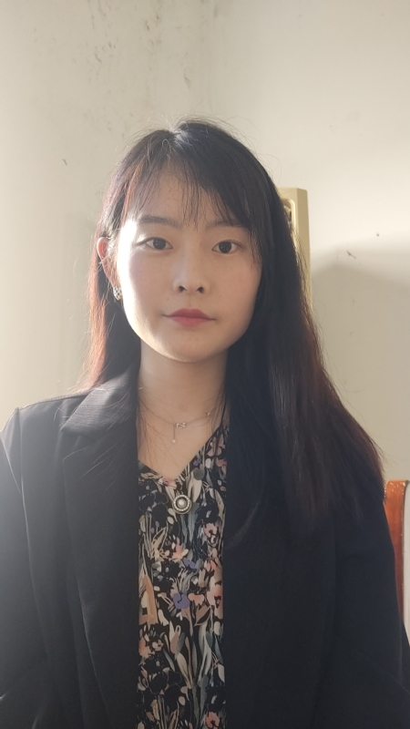 啾啾儿的第一张照片--济宁相亲服务中心