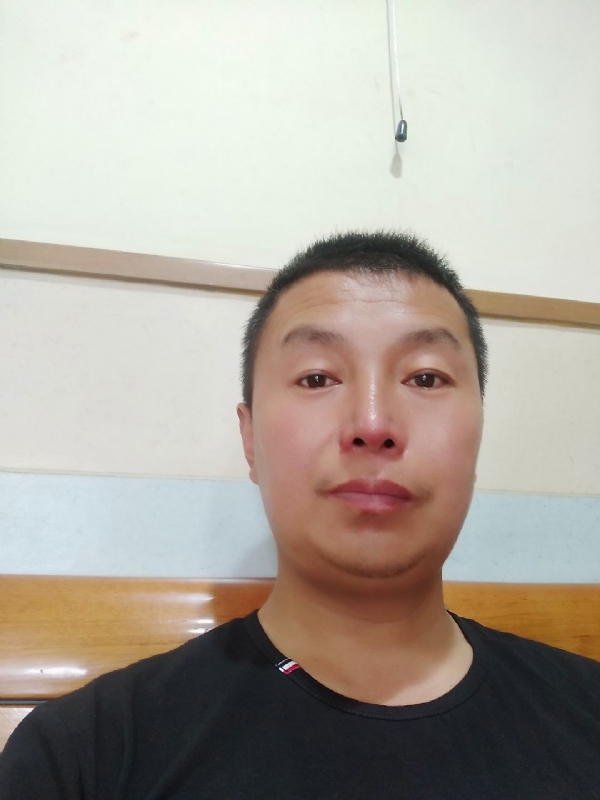 快乐的小鱼儿的第一张照片--济宁相亲服务中心