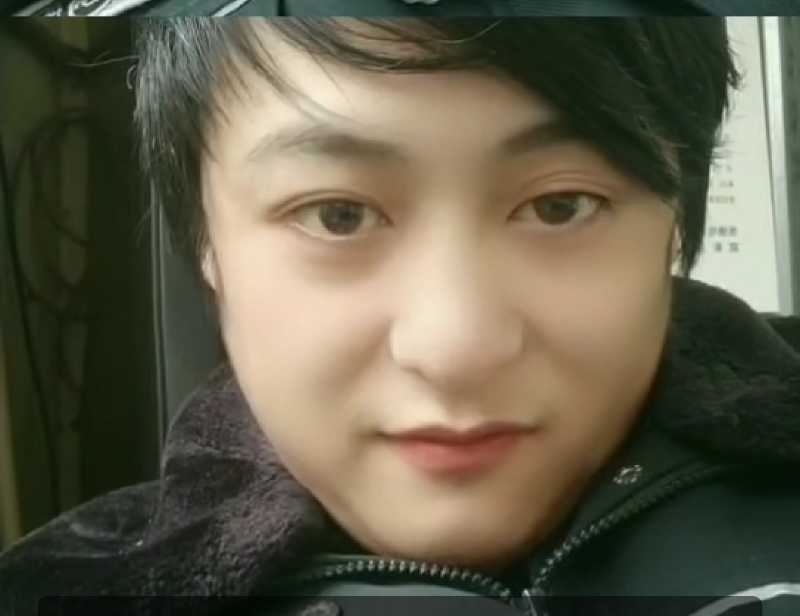 小玮的第一张照片--济宁相亲服务中心