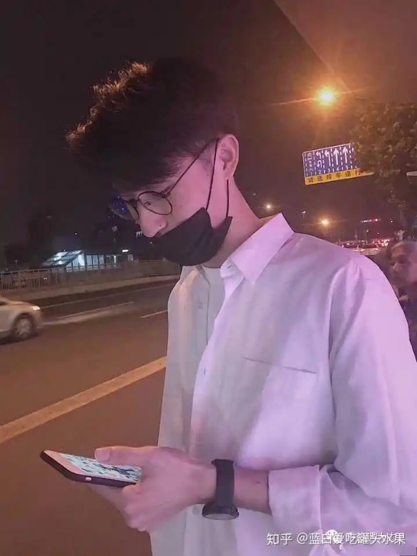 情圣的第二张照片--济宁相亲服务中心