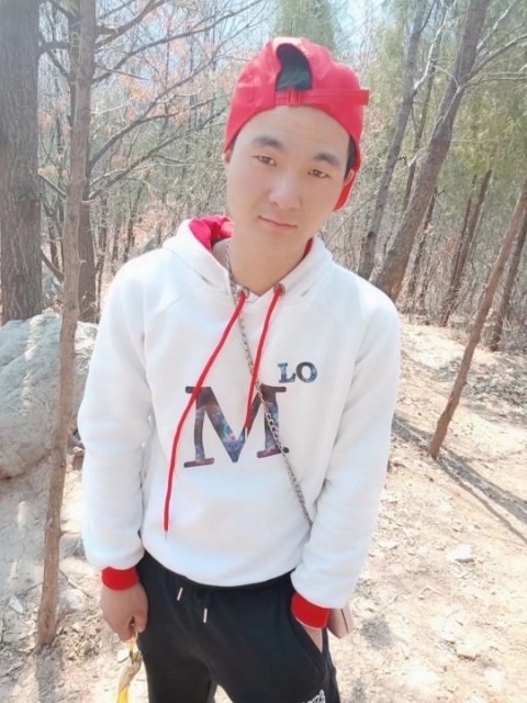 天赐人生的第一张照片--济宁相亲服务中心