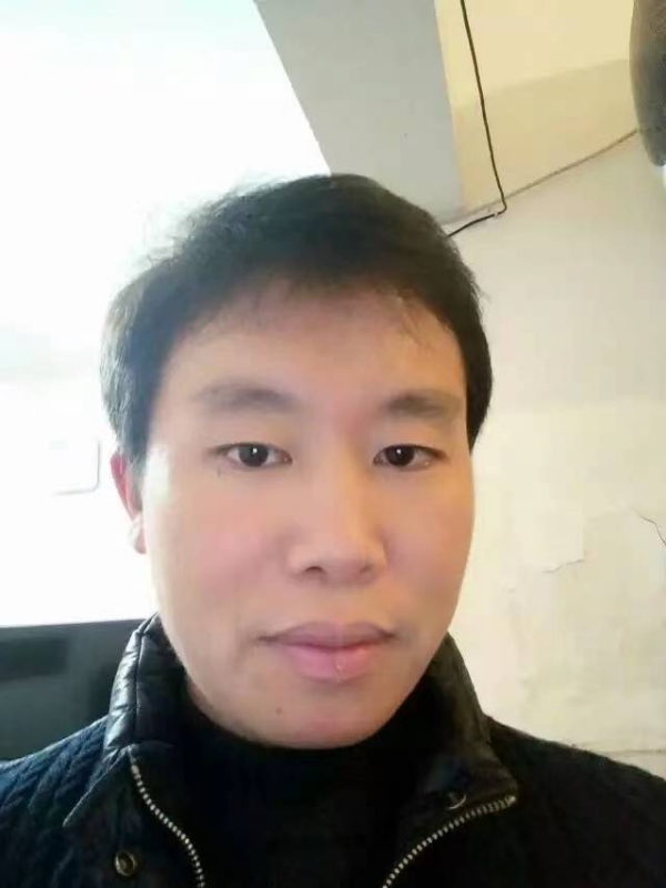 擎天柱的第三张照片--济宁相亲服务中心