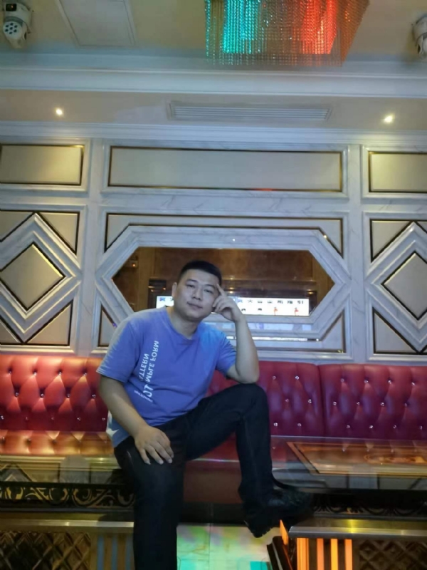 黄生的第四张照片--济宁相亲服务中心