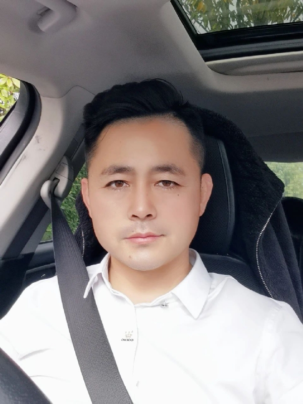 阿华大人的第一张照片--济宁相亲服务中心