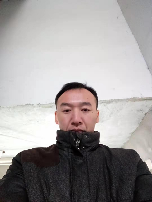 孤狼的第三张照片--济宁相亲服务中心