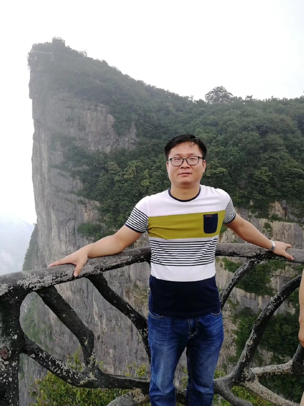 江汉的第一张照片--济宁相亲服务中心